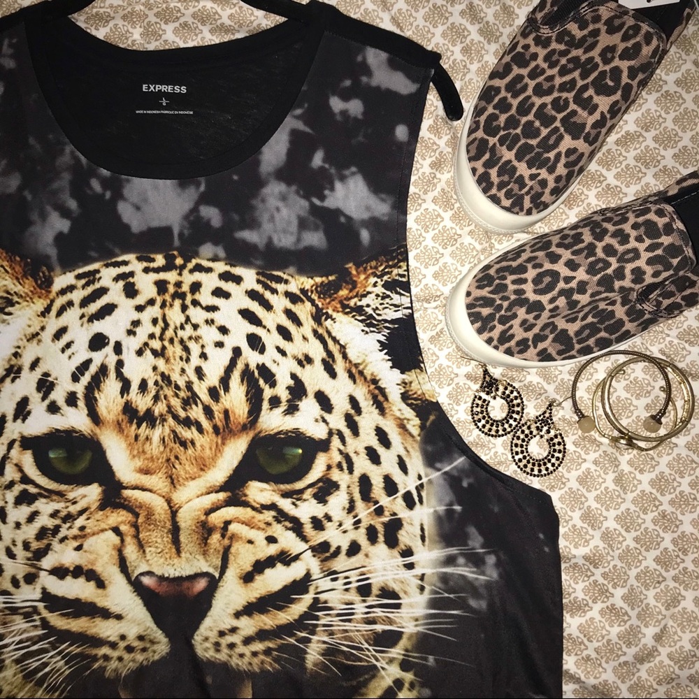 Express Jaguar Tank - NWOT